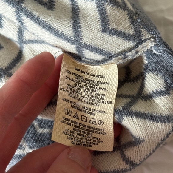 Anthropologie Moth Galena Cowl Neck Geometric Sweater Gray White Alpaca Blend L - Picture 7 of 14